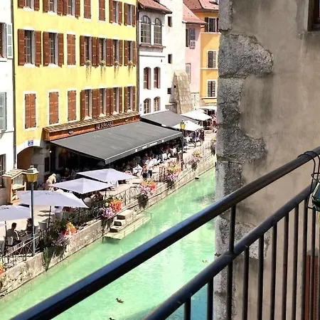 Sur Le Thiou, Cosy 2 Pers, En Vieille Apartment Annecy