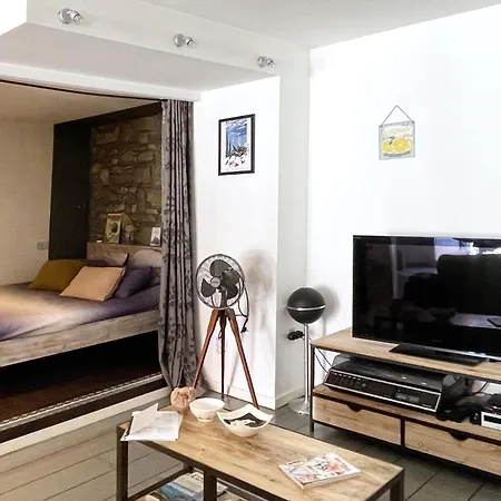 Sur Le Thiou, Cosy 2 Pers, En Vieille Apartment *